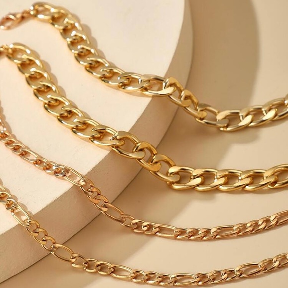 3/$30 💛 4pc Chain Bracelet - Picture 5 of 5